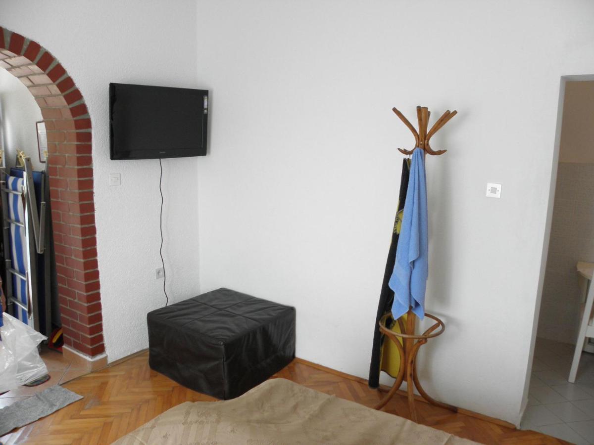 Apartments Neda - 5 M From Sea Lukovo Sugarje Exterior photo